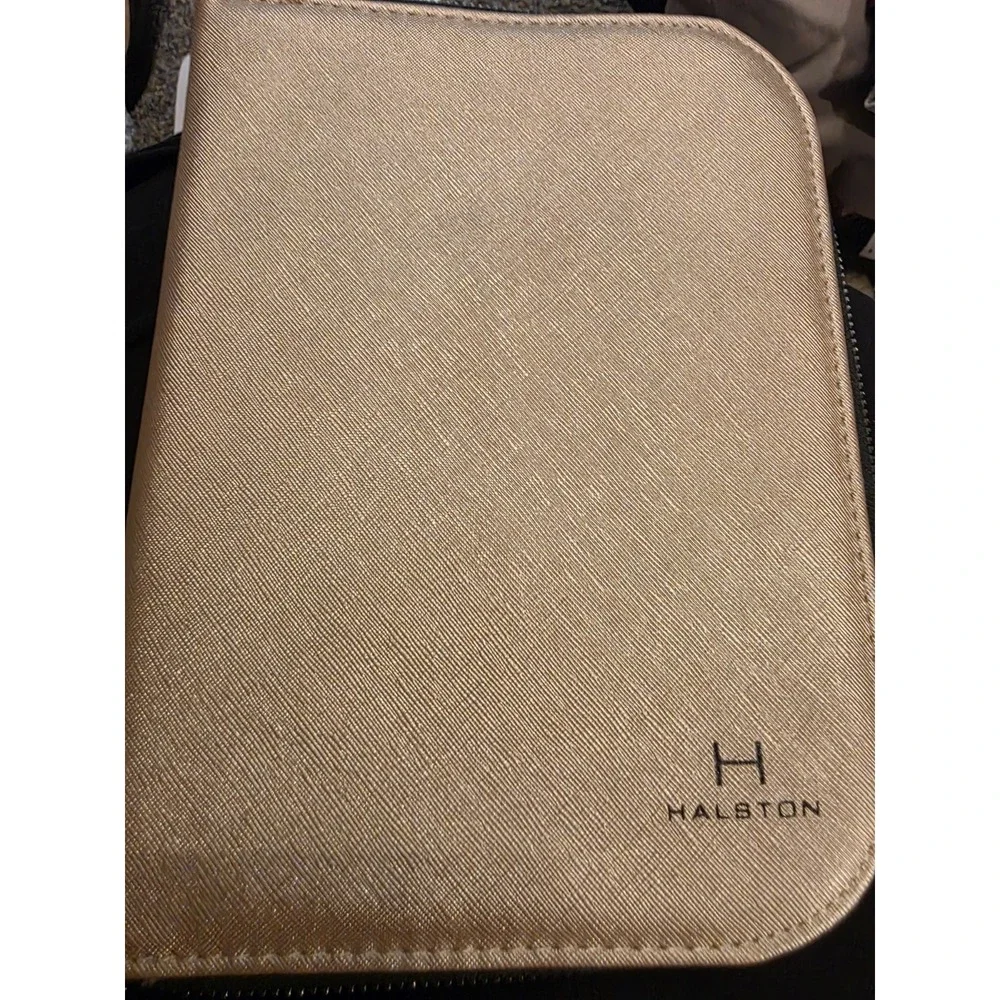 halston travel jewelry Organizer‎ Gold Pleather. Secure Zip Around. Vacation